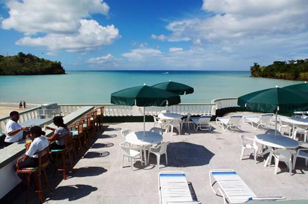 Gem Holiday Beach Resort St. George's Екстериор снимка