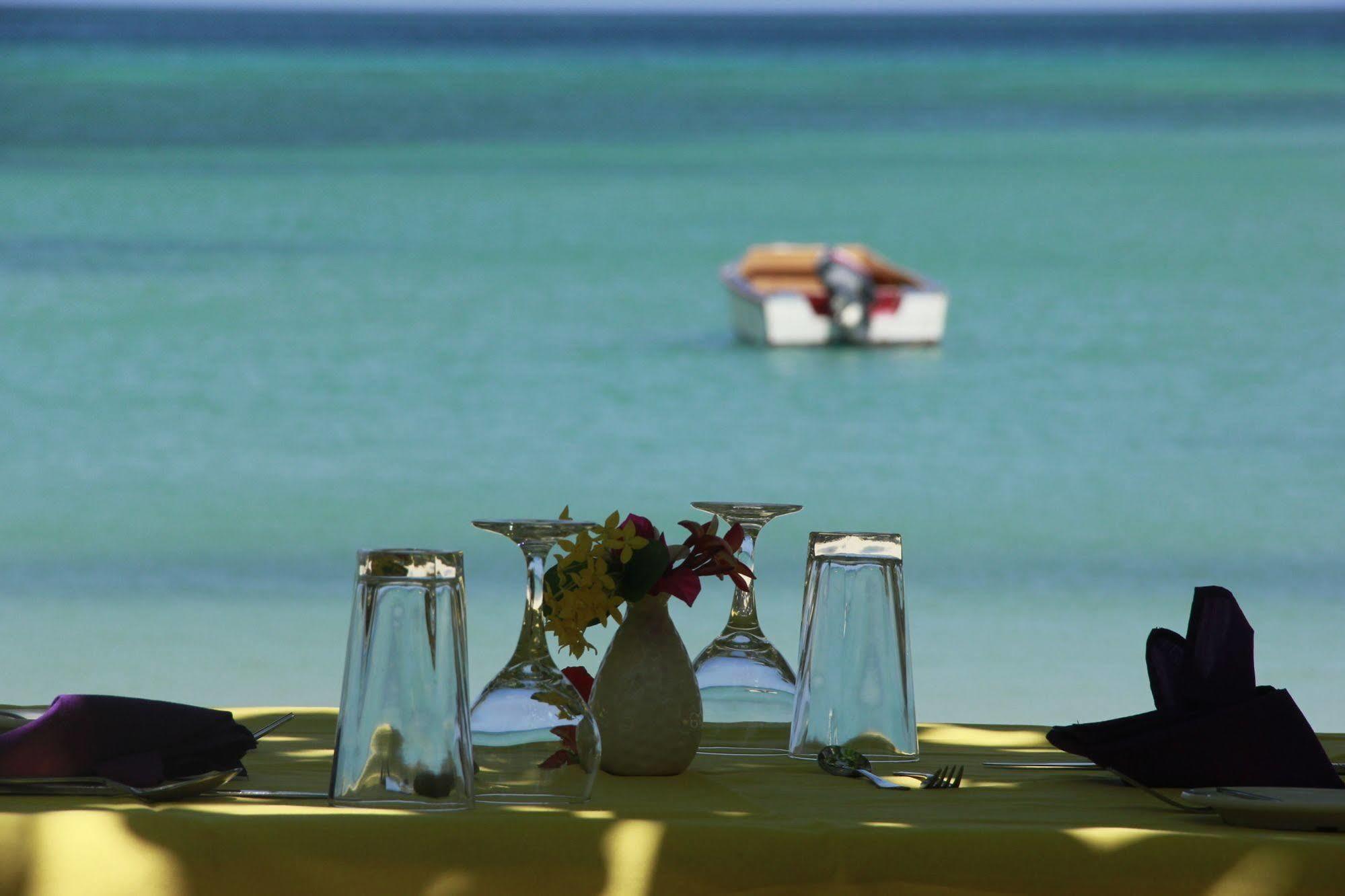 Gem Holiday Beach Resort St. George's Екстериор снимка